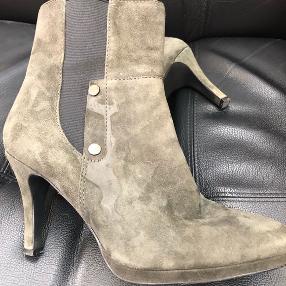 Tahari booties size 10 - Picture 3 of 6